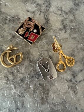 4 pieces  designer Assorted Fashion Pins - Gold, gg cc luxury Silver charm